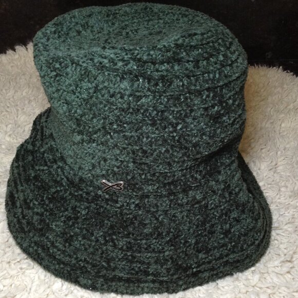 Betmar NY Chenille Bucket Hat; Eclectic Grandma, Contemporary Style, Chic, Warm - Picture 3 of 4